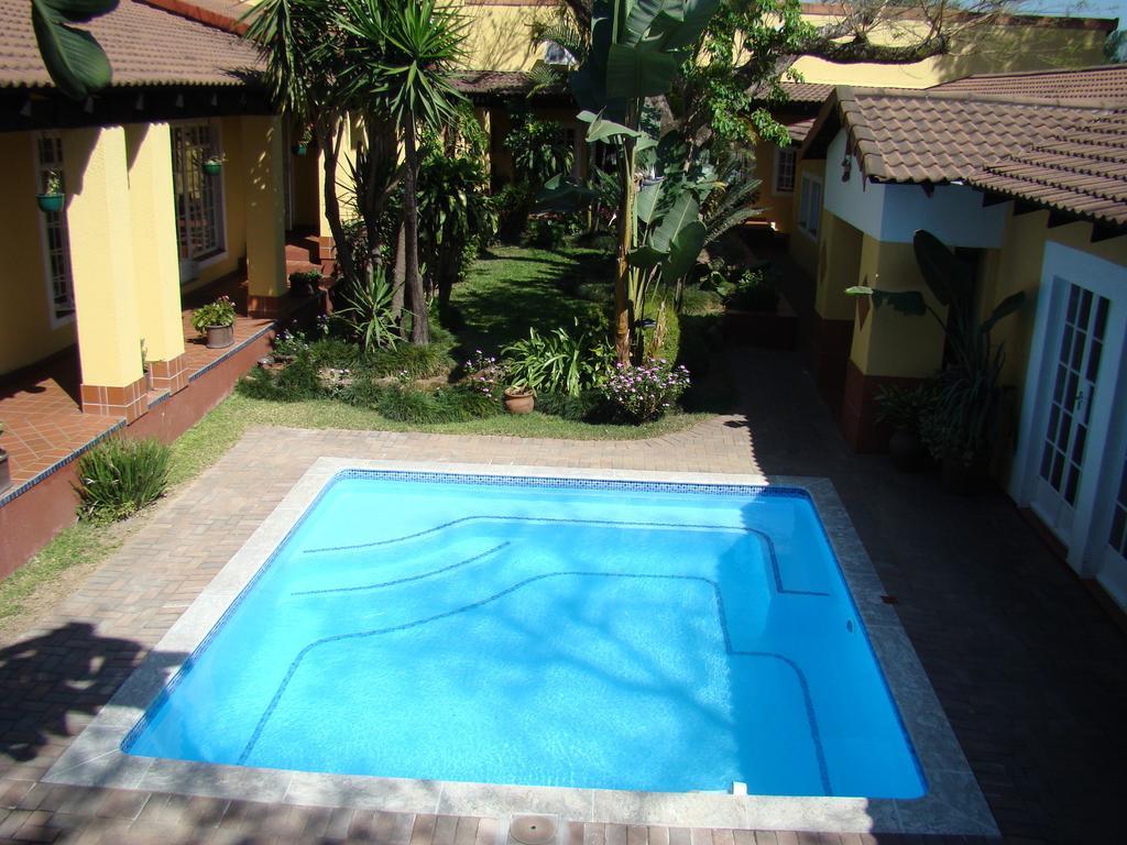 Auberge Guest Lodge Mbombela Eksteriør bilde
